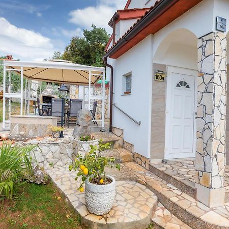 Beautiful Apartment In Barbariga With Kitchen Extérieur photo