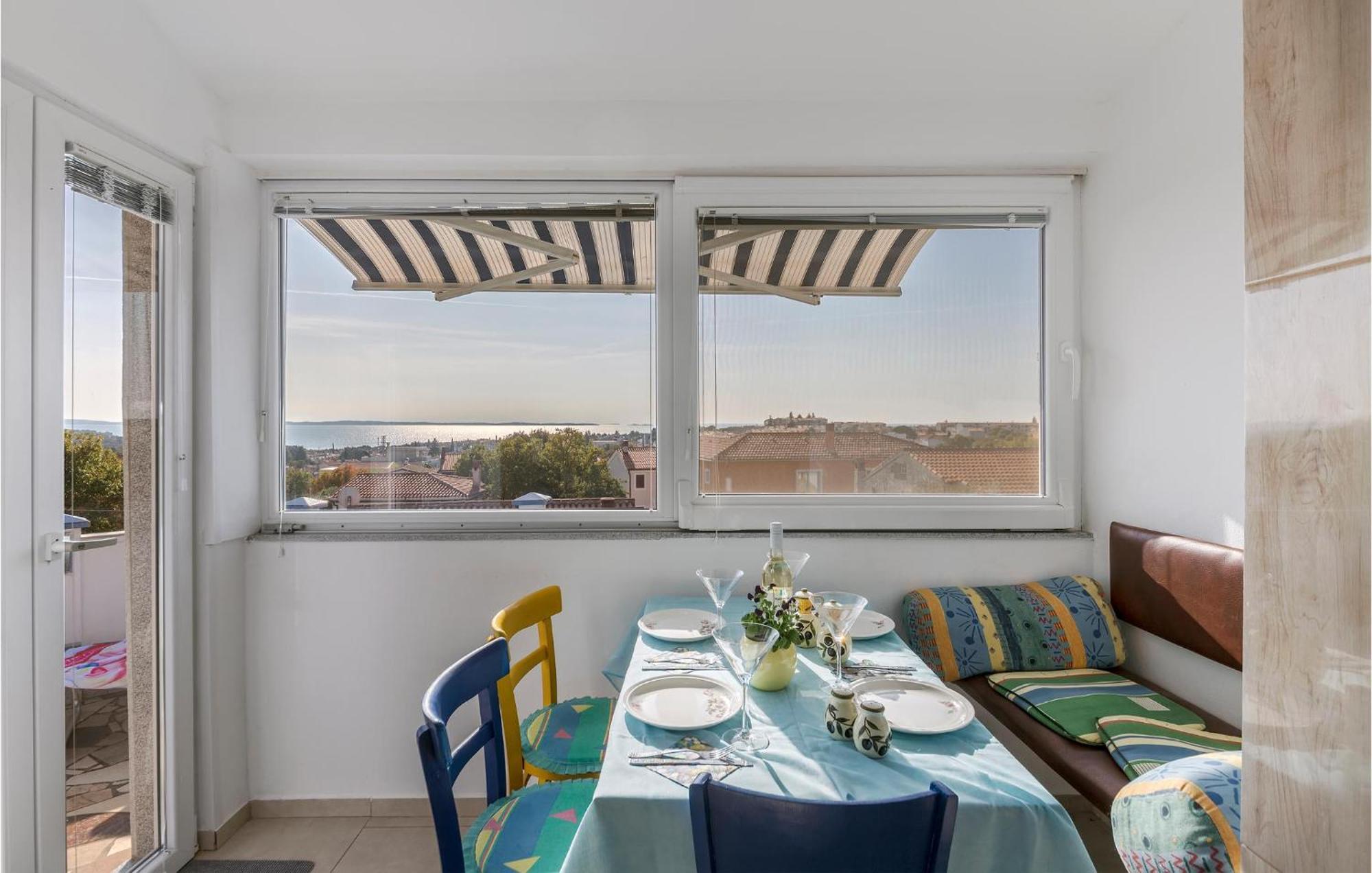 Beautiful Apartment In Barbariga With Kitchen Extérieur photo