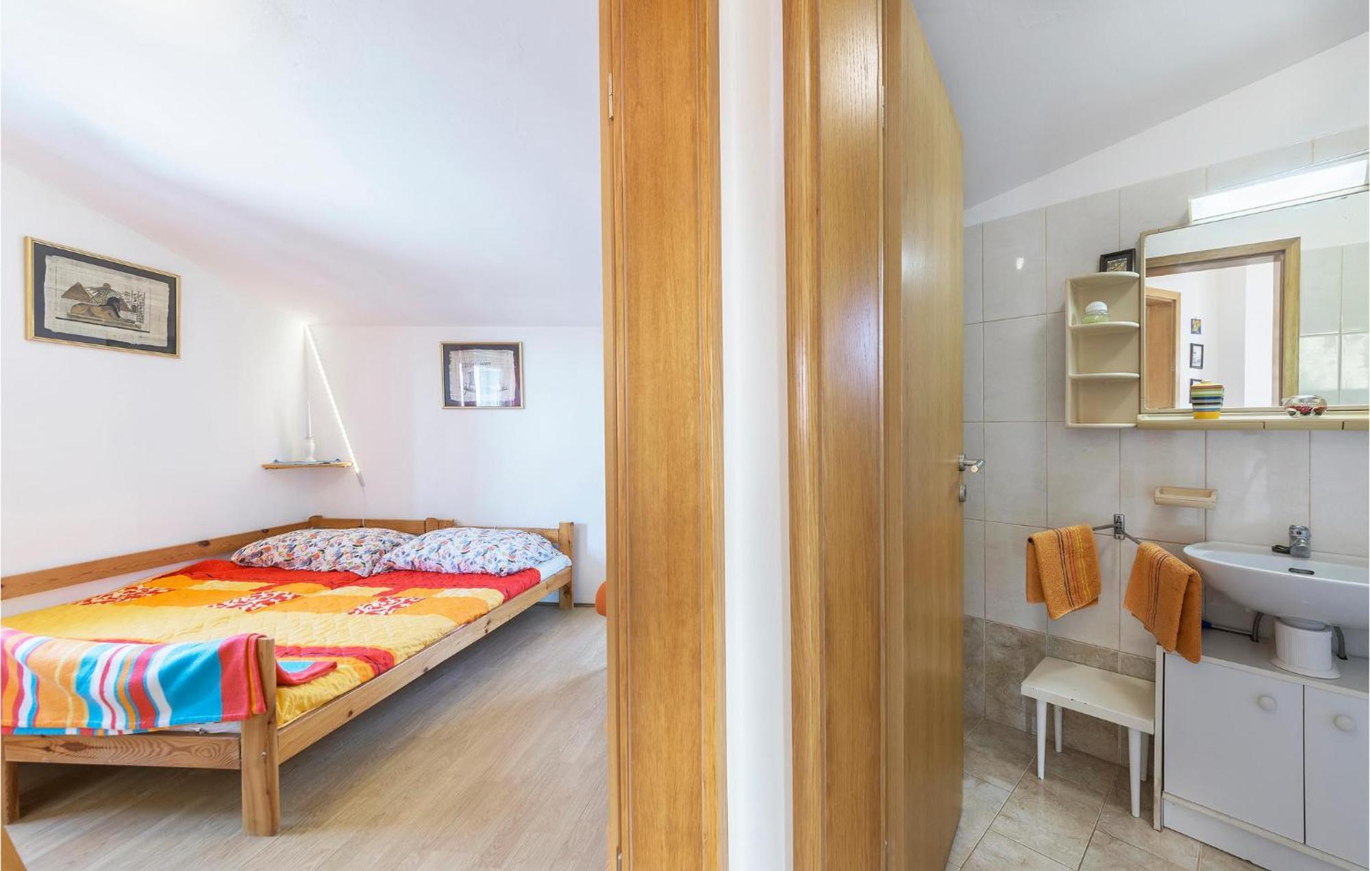 Beautiful Apartment In Barbariga With Kitchen Extérieur photo
