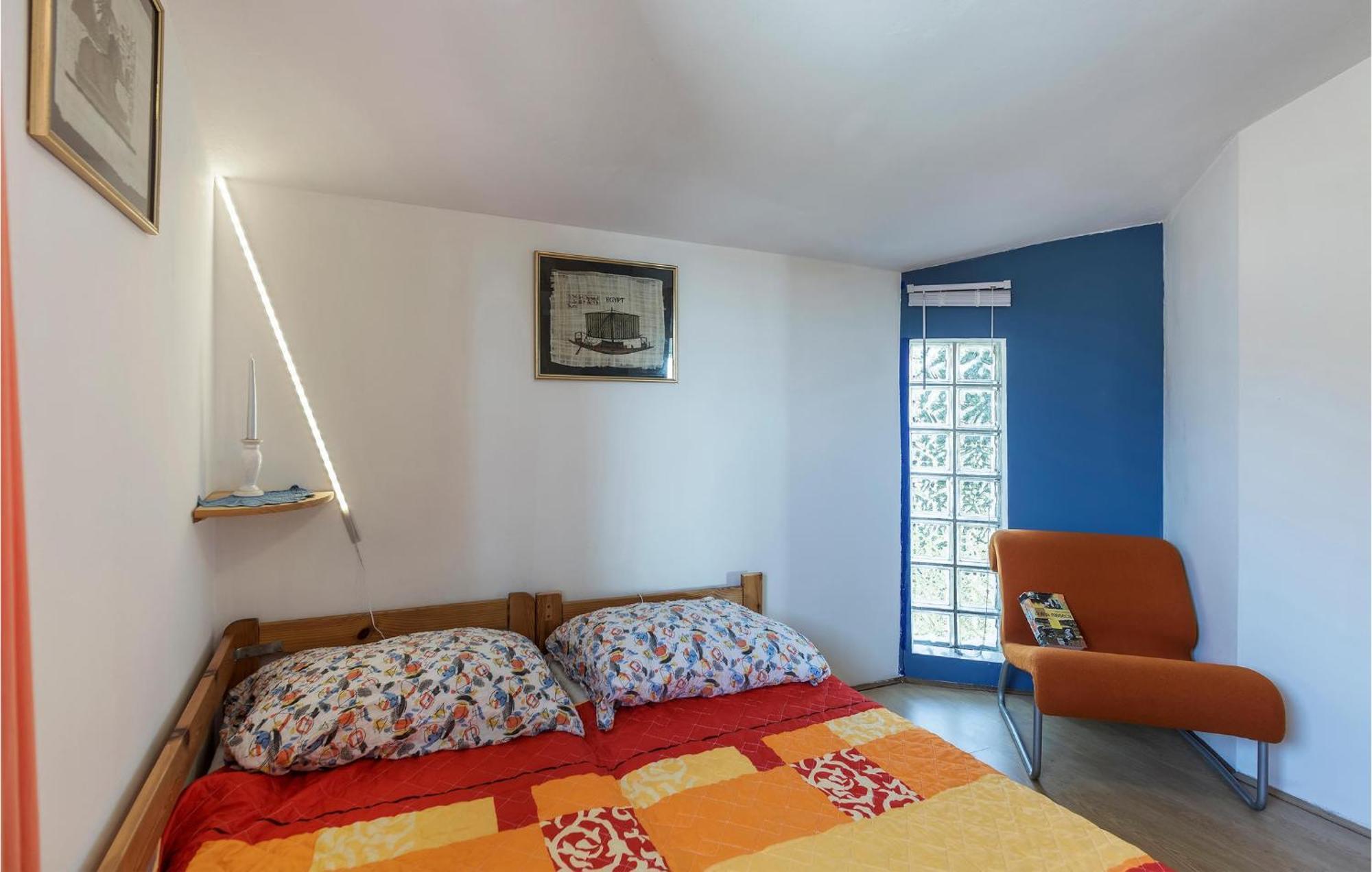 Beautiful Apartment In Barbariga With Kitchen Extérieur photo